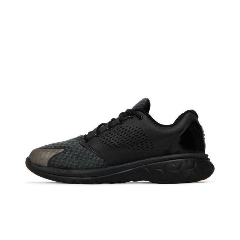 Air Jordan Trainer St Winter Sort Rød Sko Herre